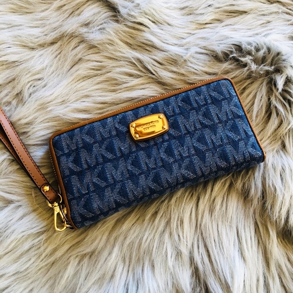 Michael Kors Handbags - NWT Michael Kors Lg continental wallet denim